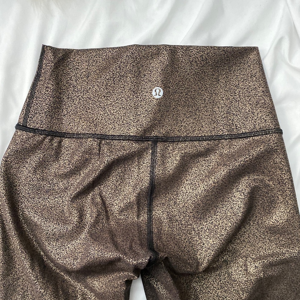Wunder under pants
